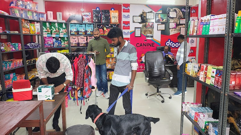 BKT Pet Store — Photo 2