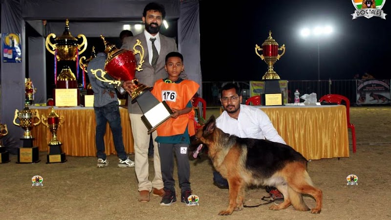 Dheeraj dog kennel — Photo 1