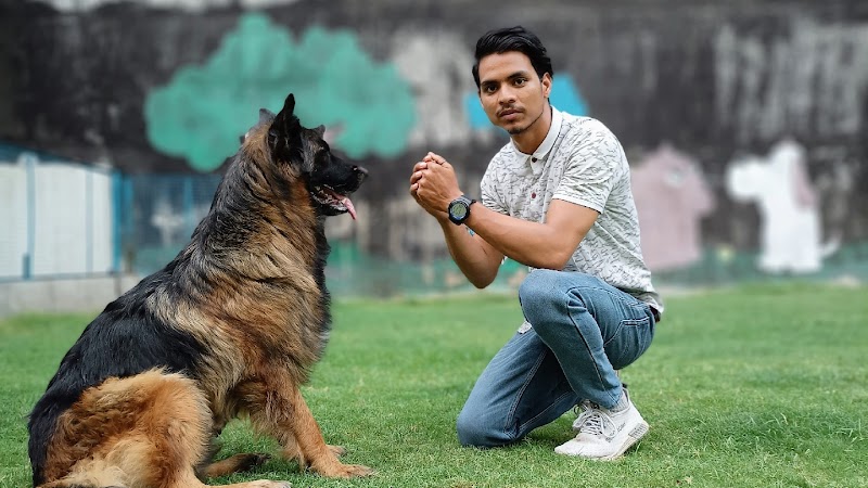 Dog trainer Sanndeep