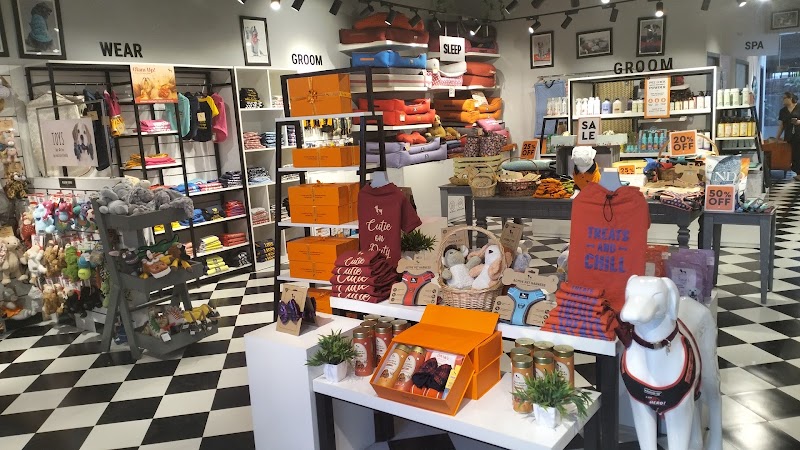 Heads Up For Tails Pet Store & Spa - Golf Course Rd, DLF Phase- 1, Gurgaon — Photo 3