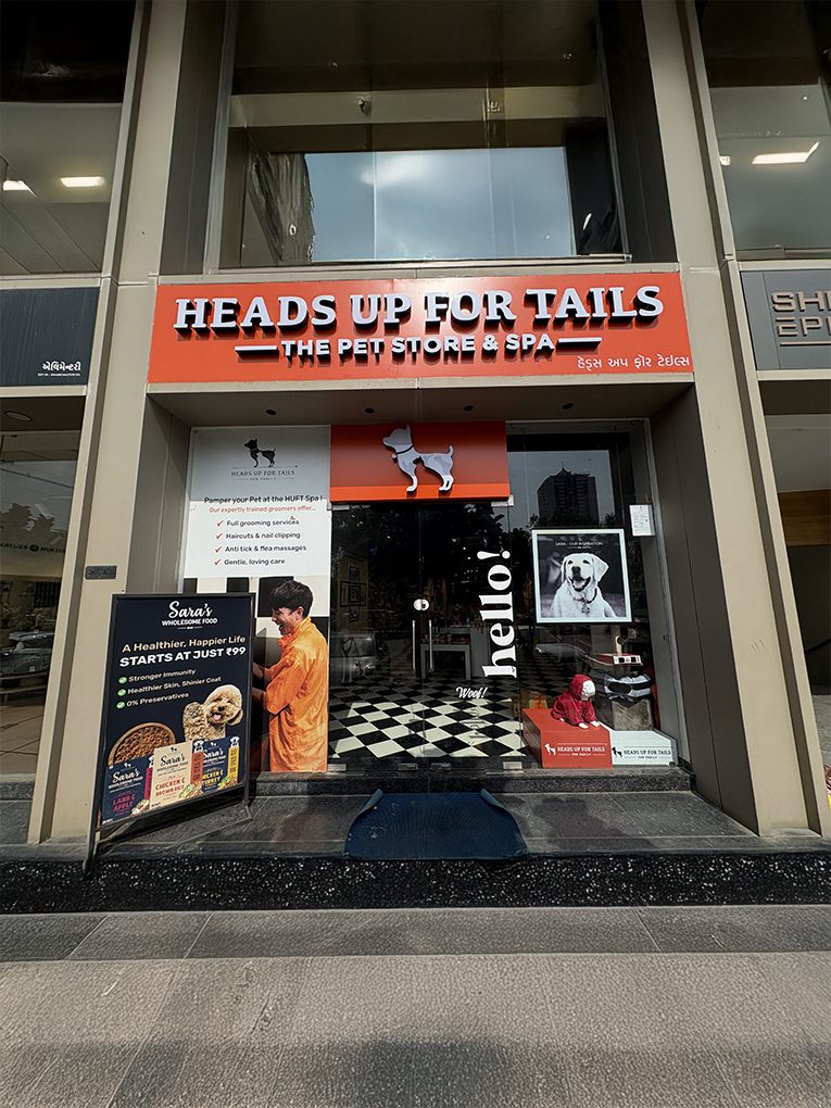 Heads Up For Tails Pet Store & Spa - Rajpath Rangoli Road, Ahmedabad