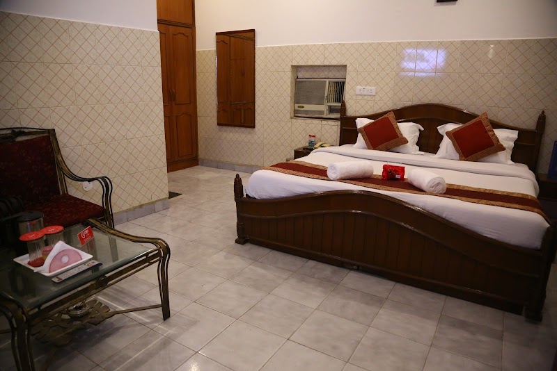 Hotel City Plaza 7 — Photo 4