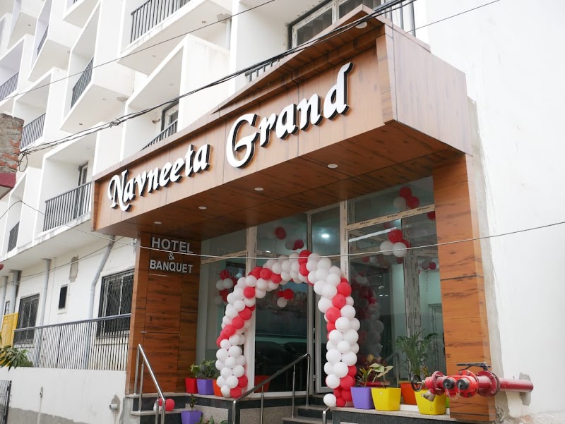 Navneeta Grand Hotel And Banquet - Best Family Hotel | Banquet Halls | Hotel and Banquet Hall | Family Restaurant in Varanasi
