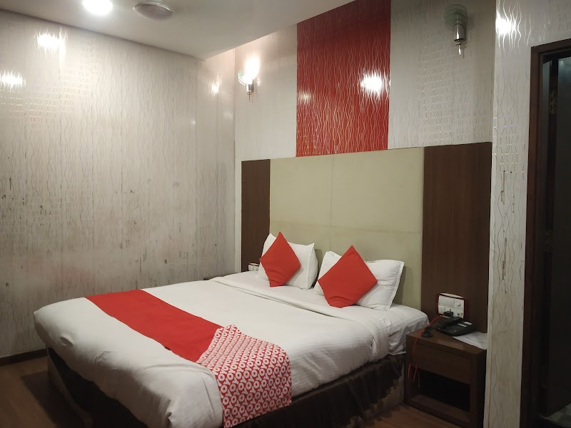 OYO Florence Hotel — Photo 2
