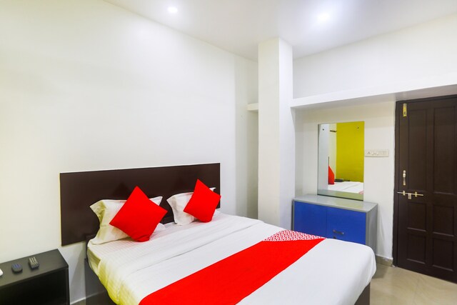 OYO Raipur Inn — Photo 2