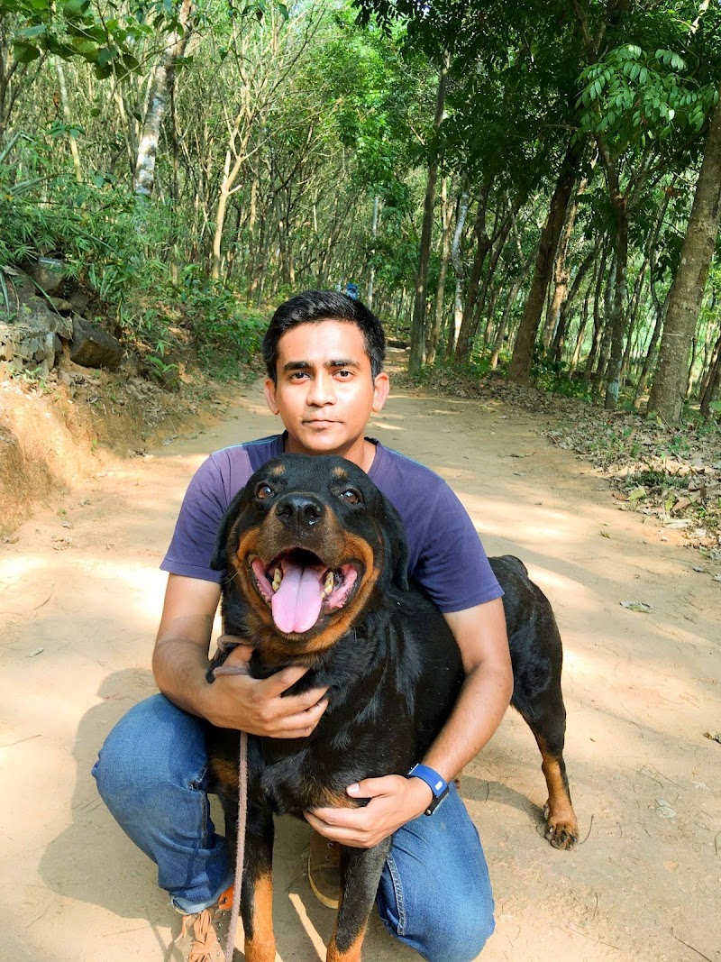 Sabrin's Canine — Photo 1