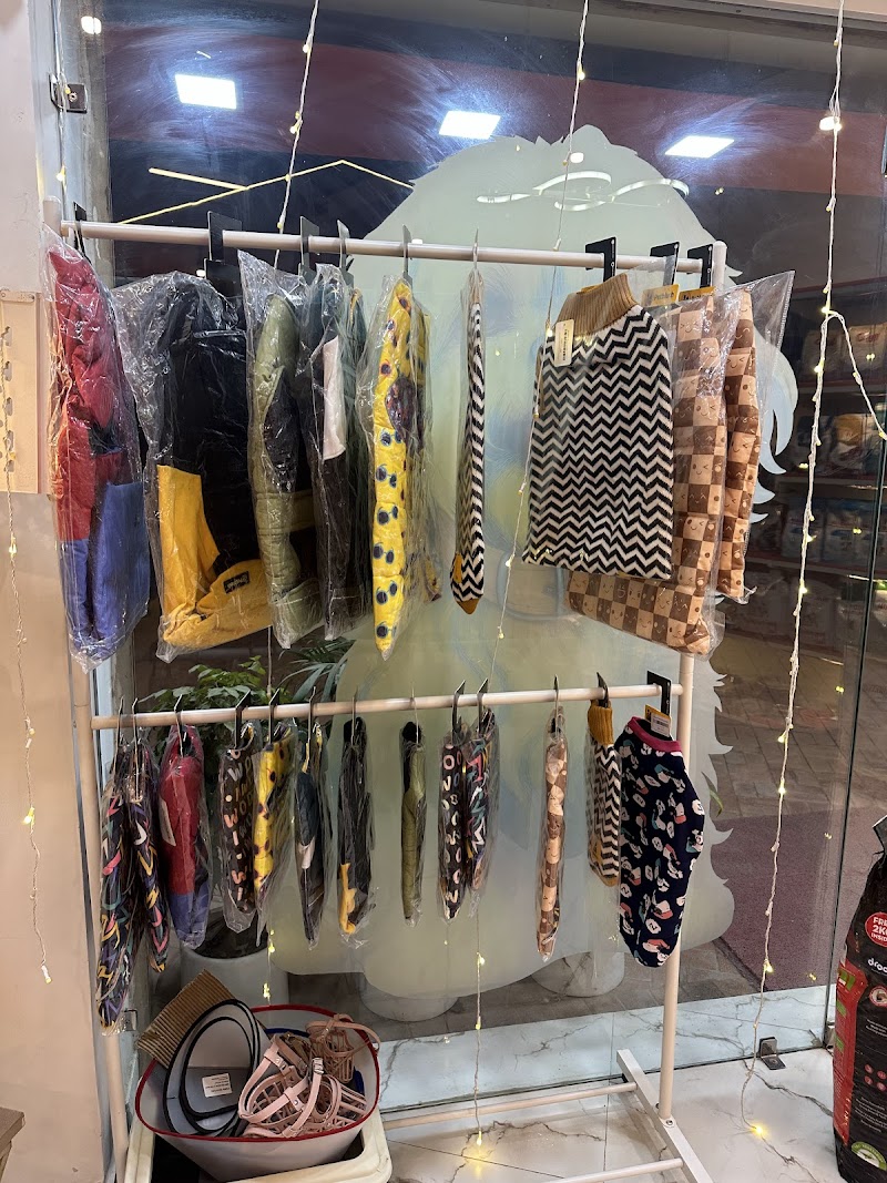 Sniff ‘N’ Snooz The Pet Store & Grooming Spa — Photo 4