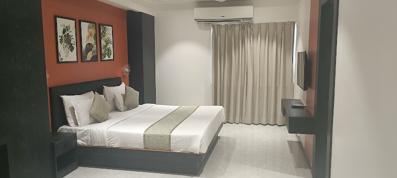 The Grand Neelam — Photo 2